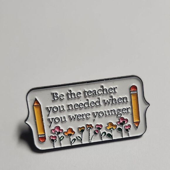 Inspirational Teacher Enamel Pin - Picture 1 of 2
